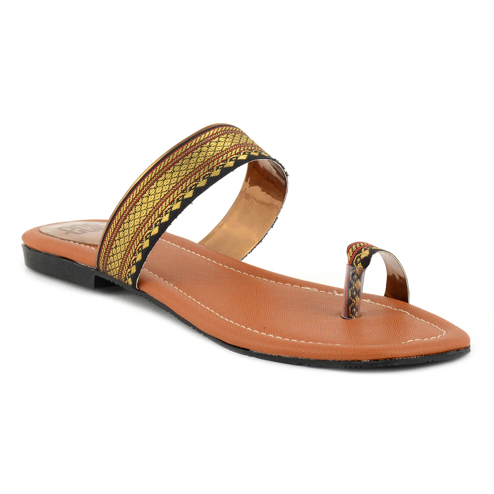 Toe Ring Chappals