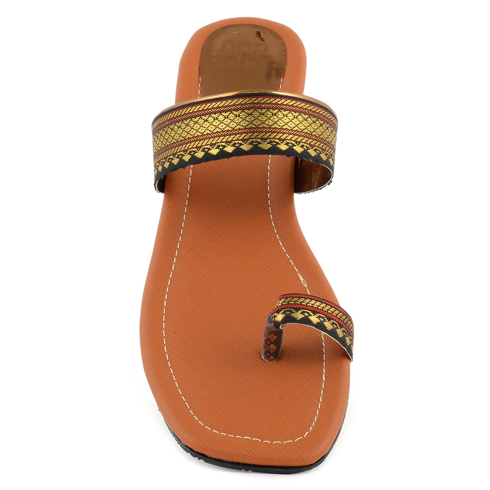 Toe Ring Chappals - Image 4