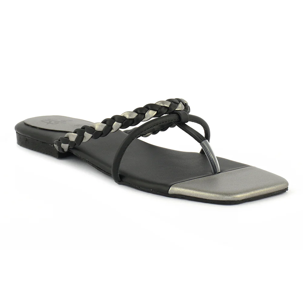 Knot On Chappals