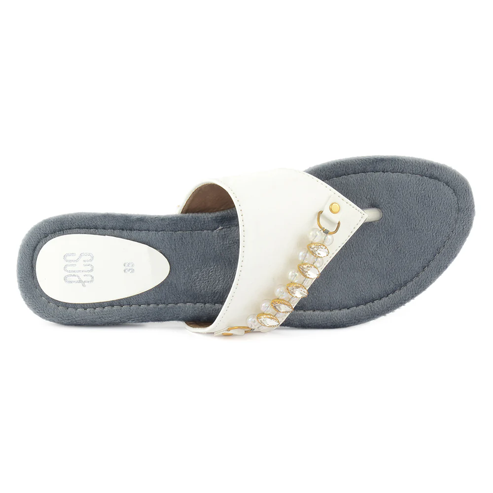 Matte Buckle Chappals - Image 3