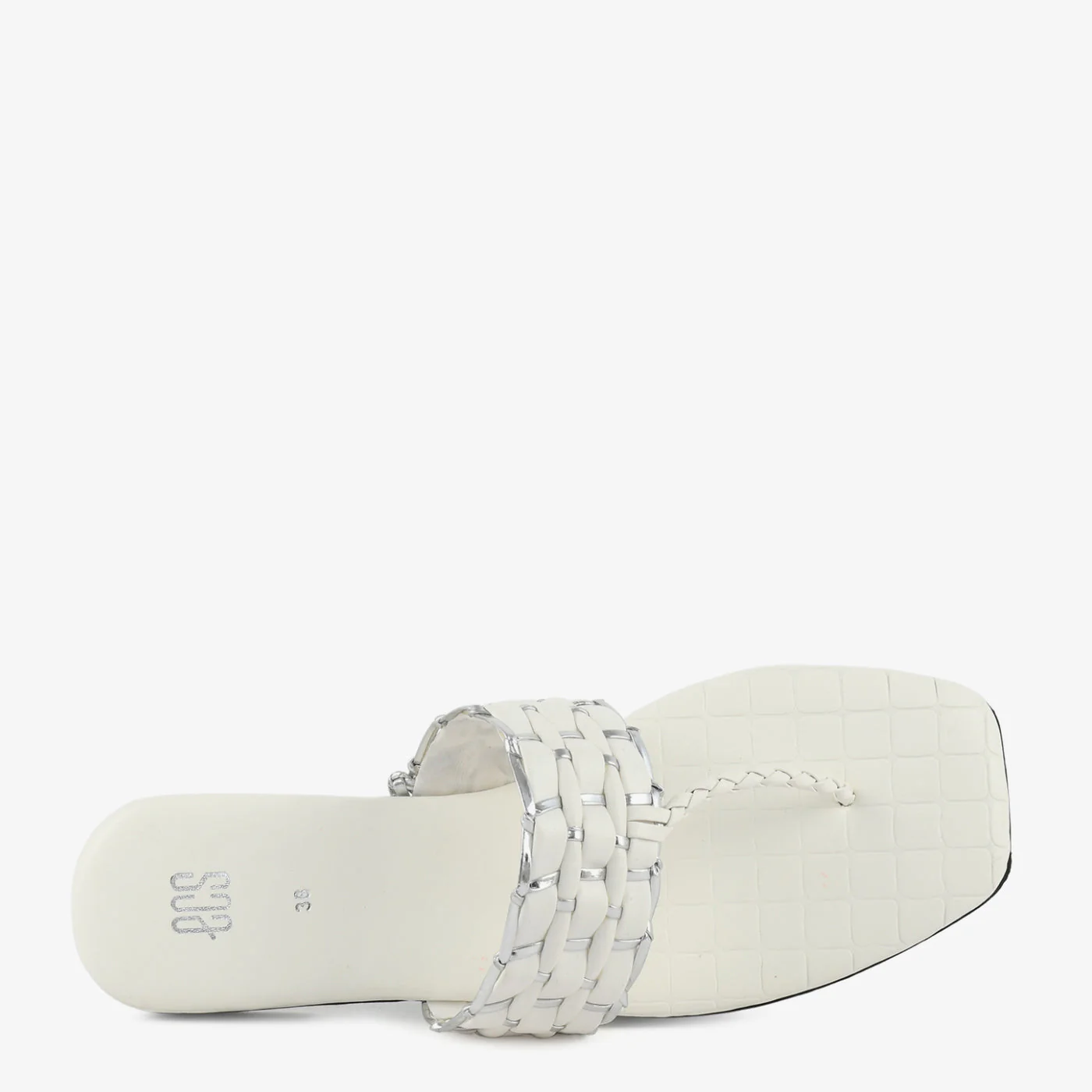 Woven Comfort - Image 4