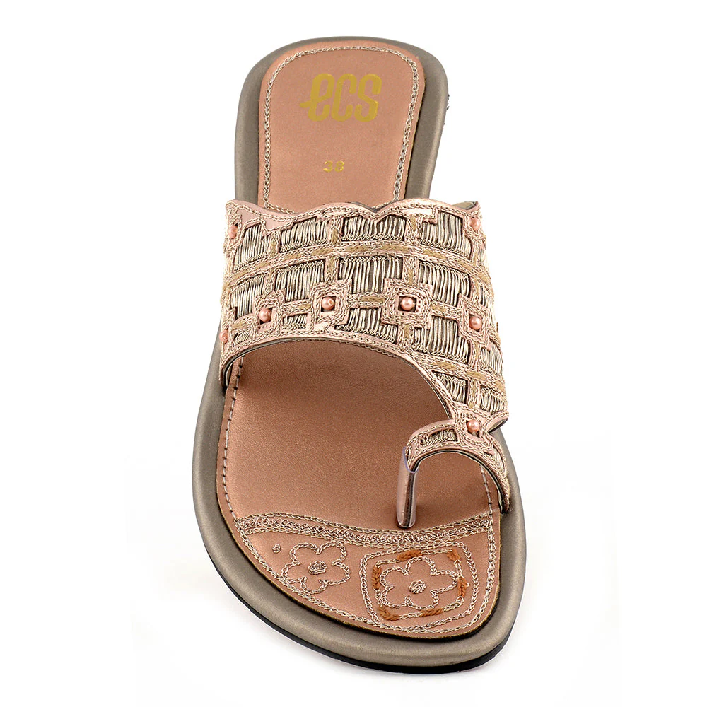 Embroidery Artwork Chappals - Image 4
