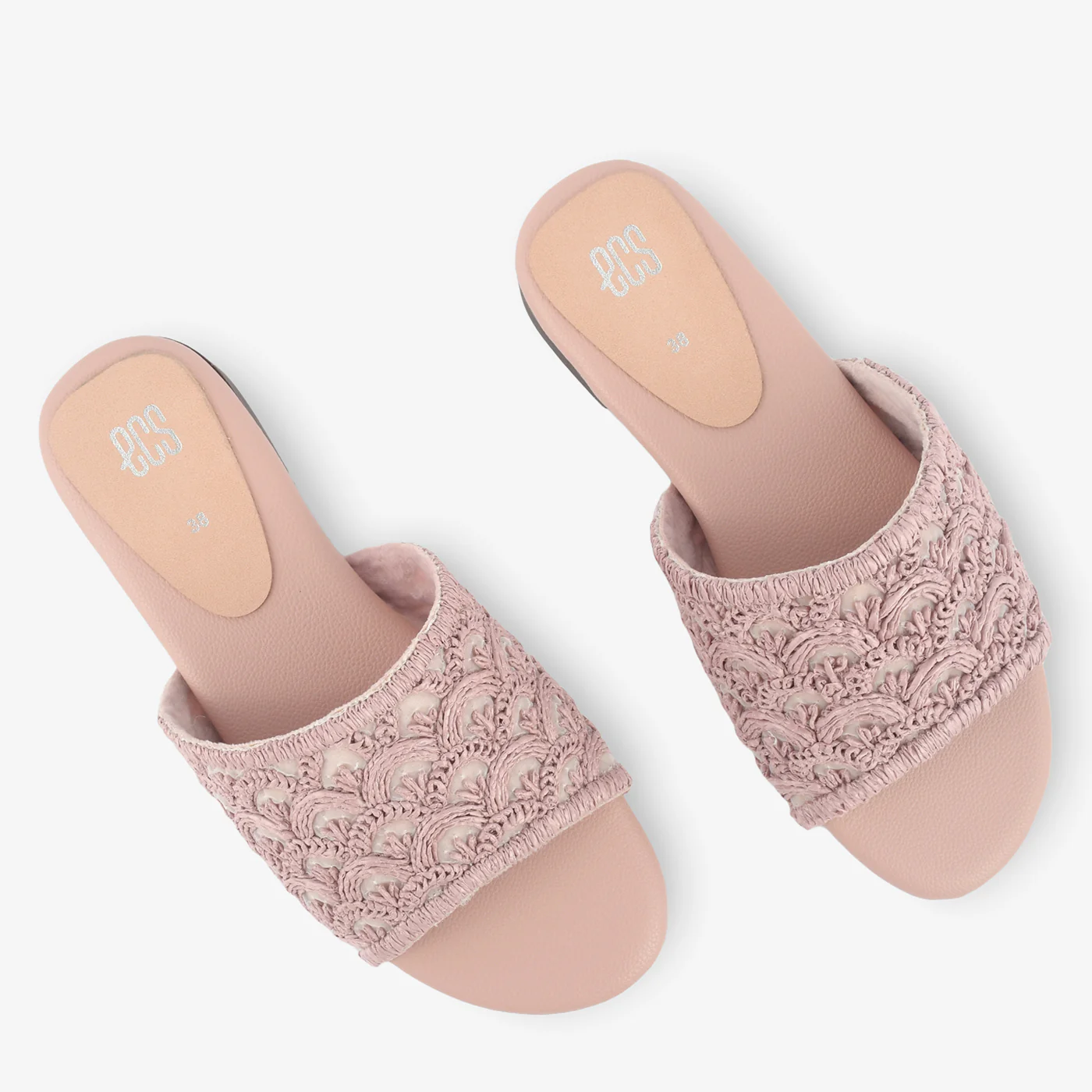 Woven Comfort - Image 2