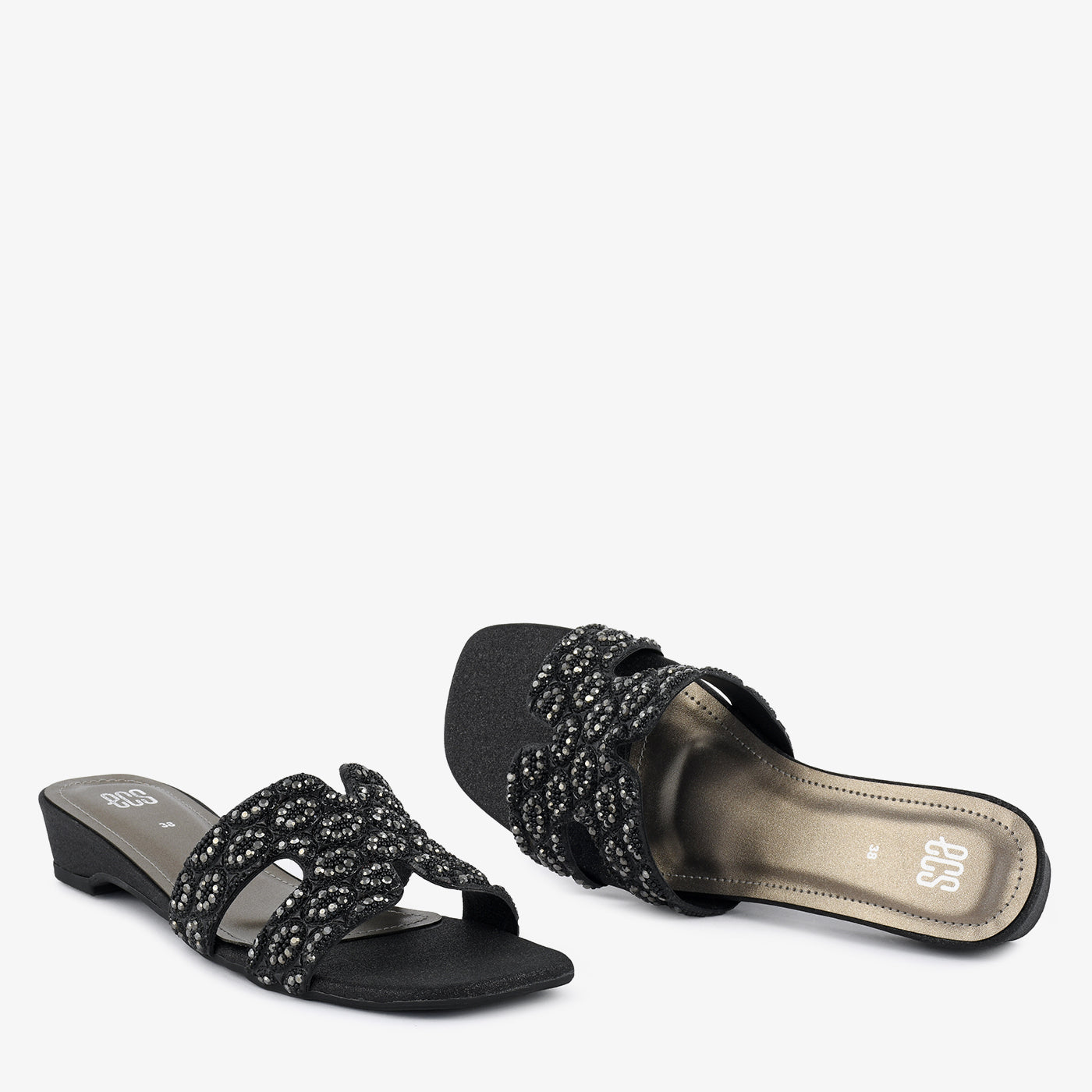 Noir Charm - Image 7