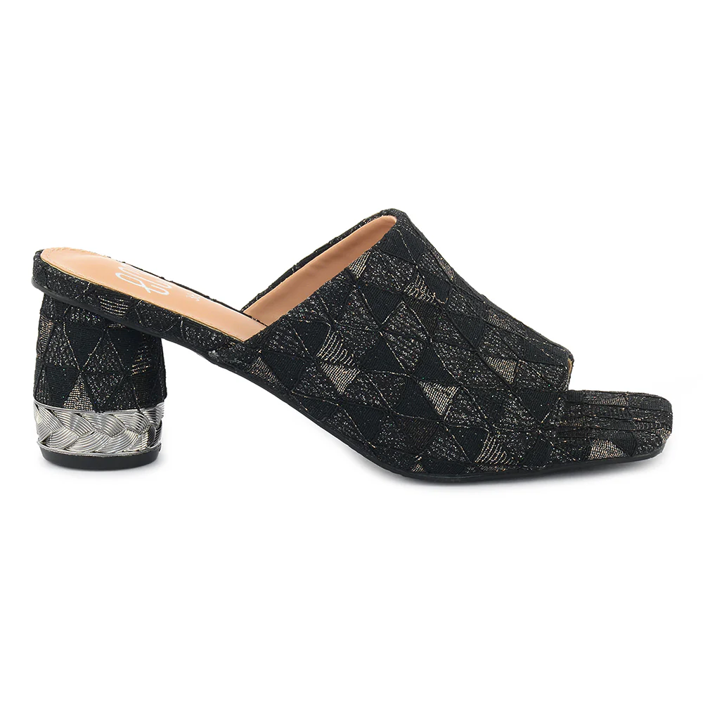 Geometric Pattern Slipper - Image 2