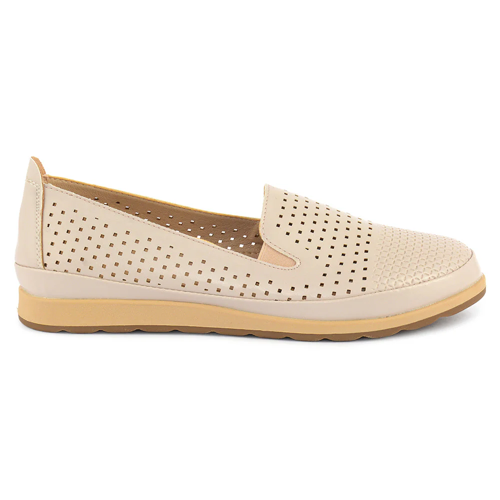 Sleek Stride Pumps - Image 2