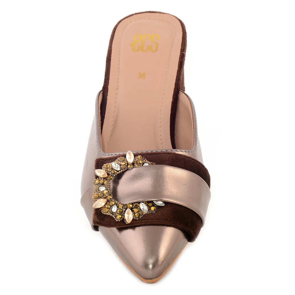 Glossy Court Shoes - Image 4