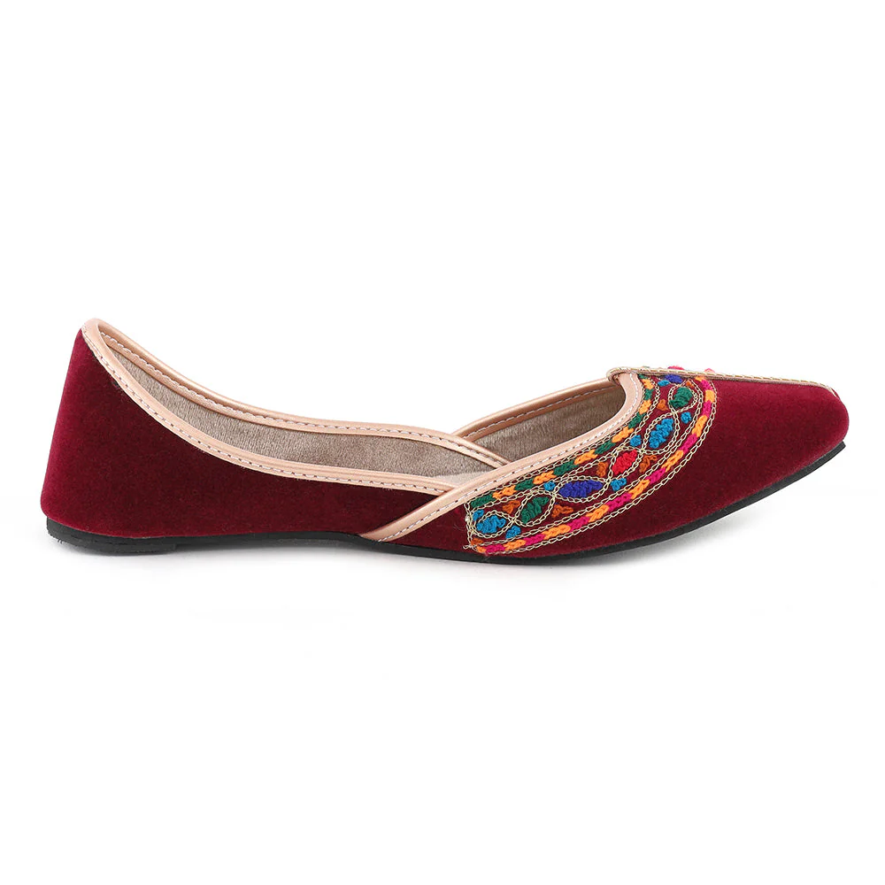 Embroidered Lush Khusa - Image 2