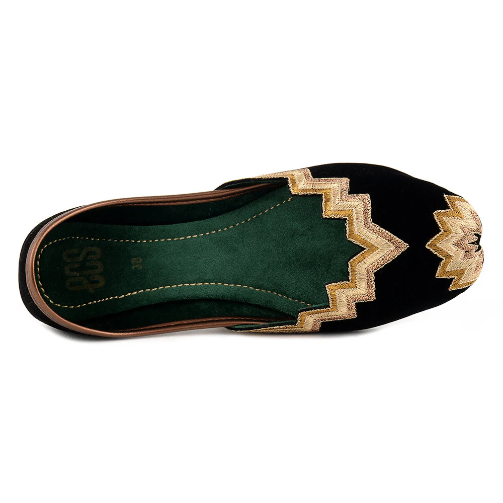 Embroidered Khussa - Image 3