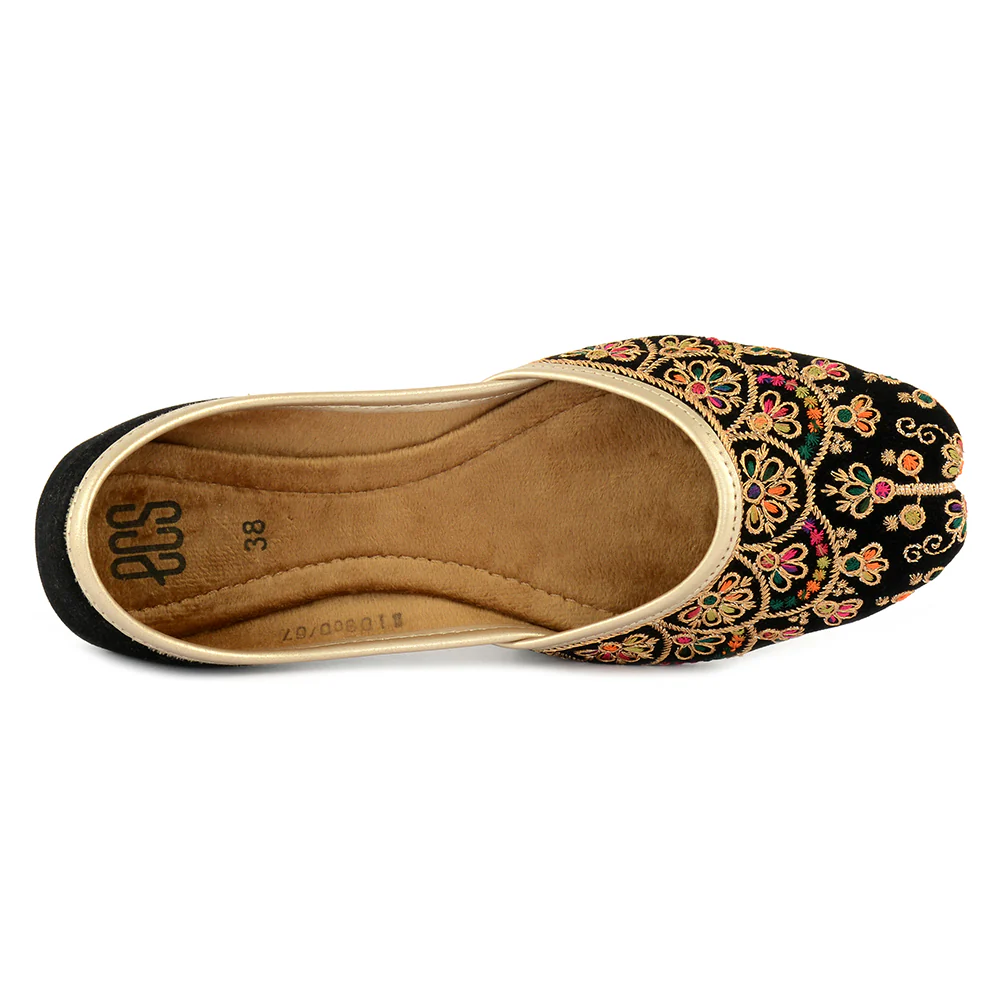 Embroidered Khussa - Image 3