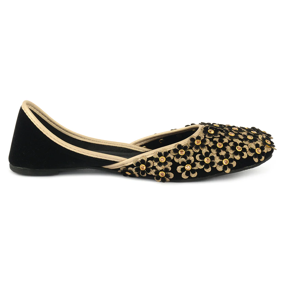 Velvety Khussa - Image 2