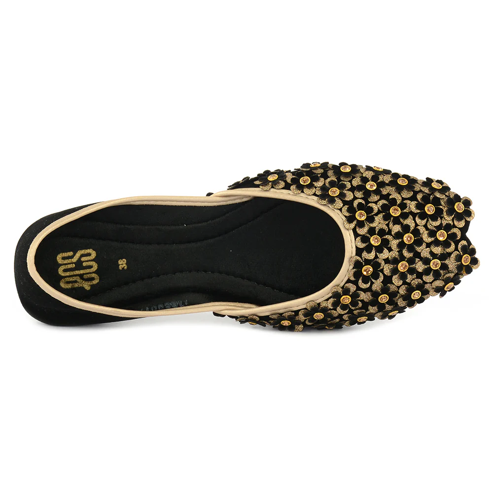Velvety Khussa - Image 3