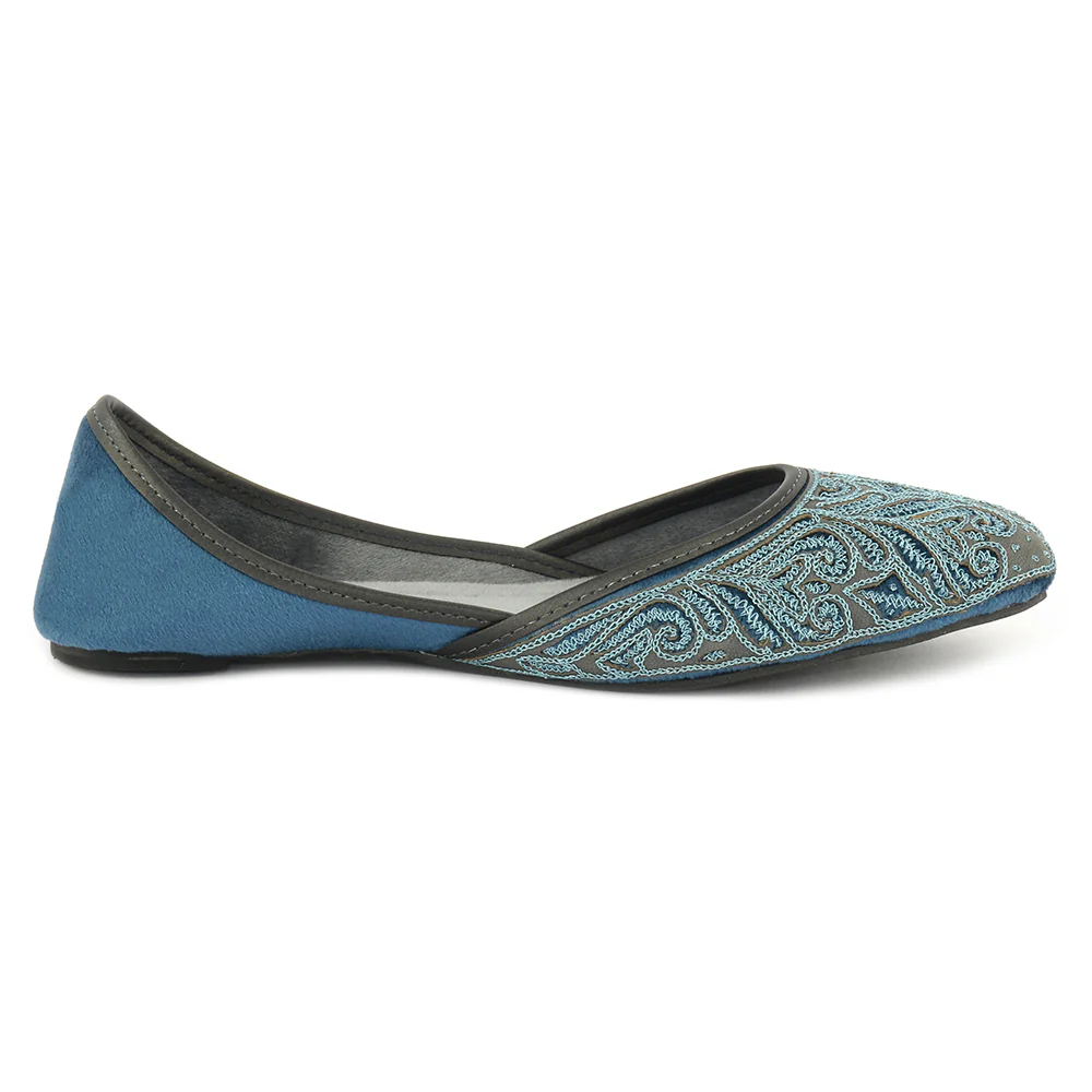 Velvety Khussa - Image 2