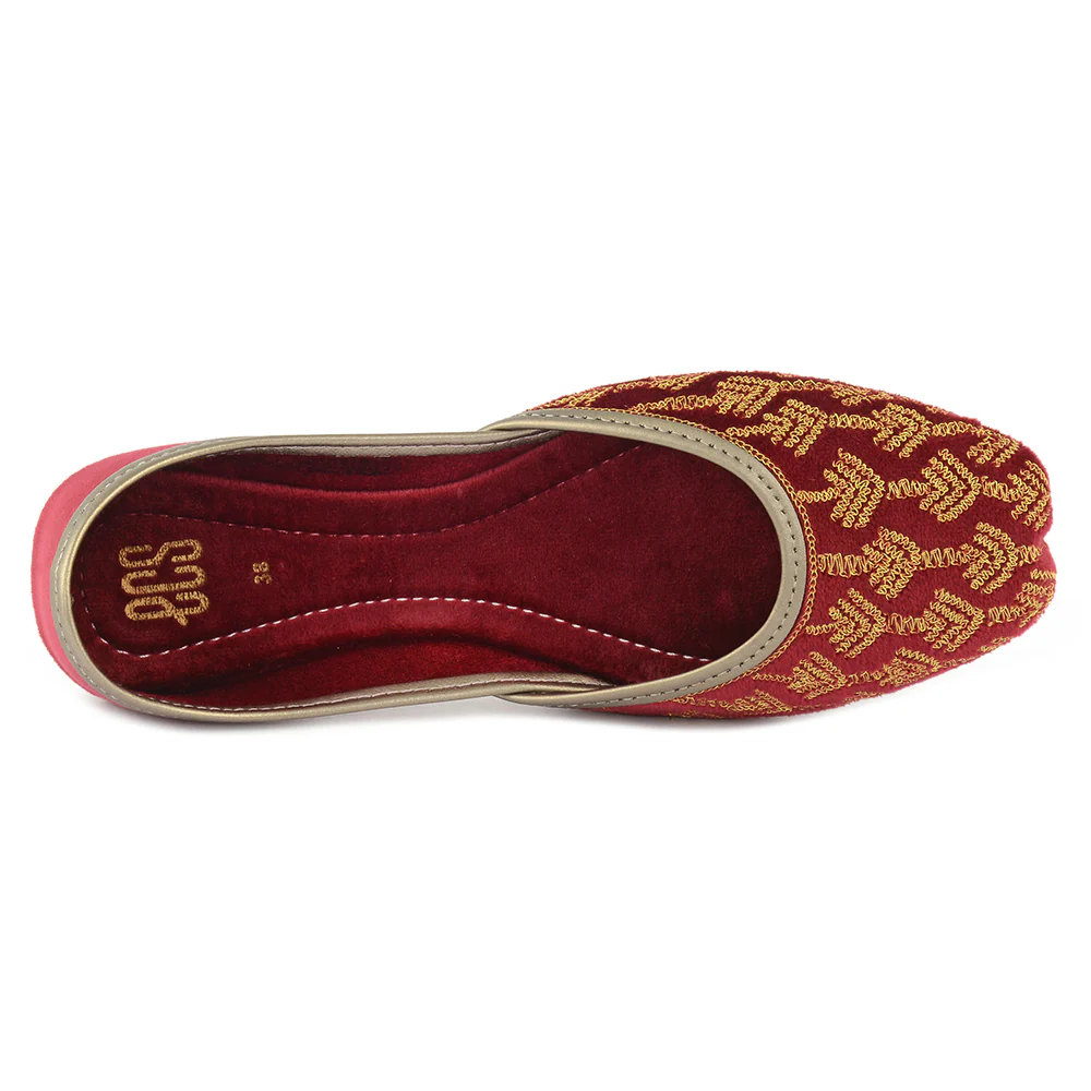 Velvet Khussa - Image 3