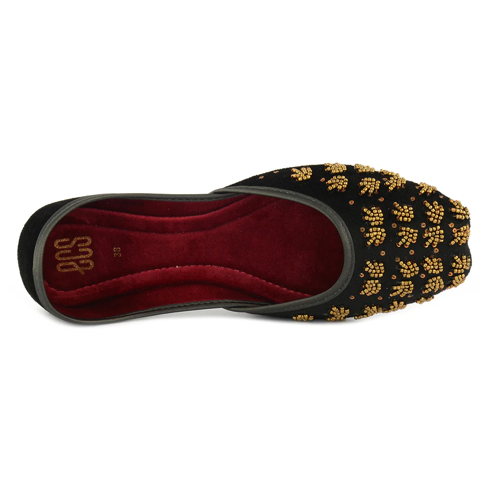 Velvet Khussa - Image 3
