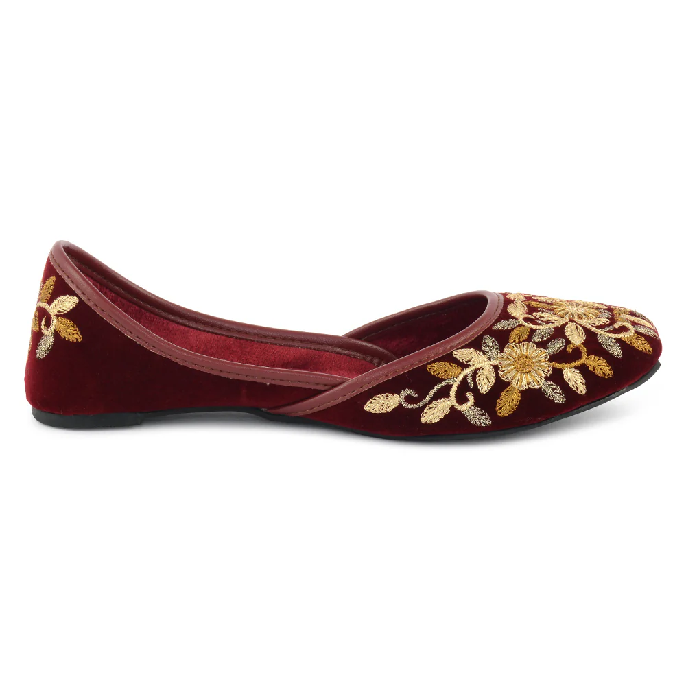 Velvet Embroid Khussa - Image 2