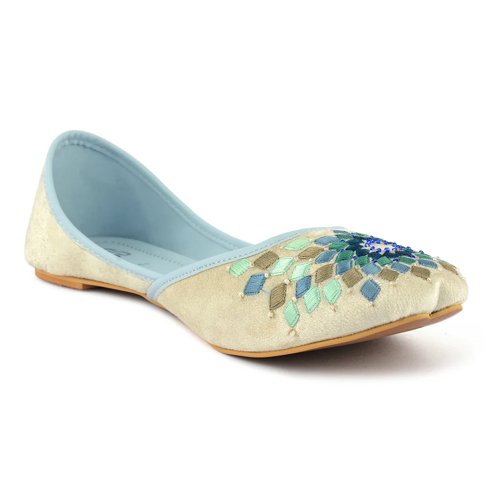 Heritage Stride Khusa