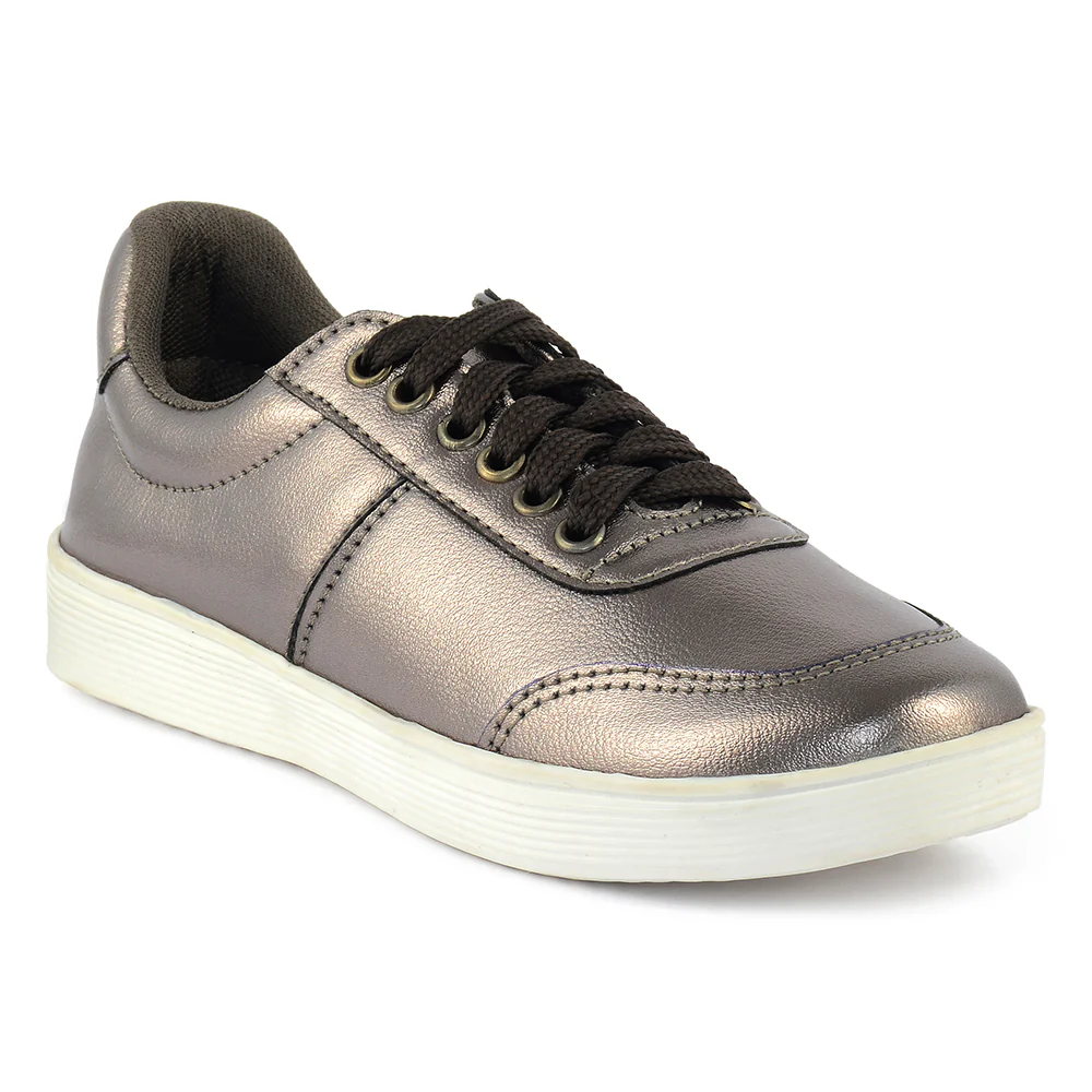 Stride Flare Sneakers