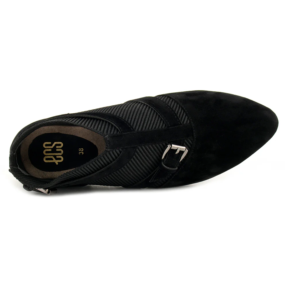 Black Boots - Image 3