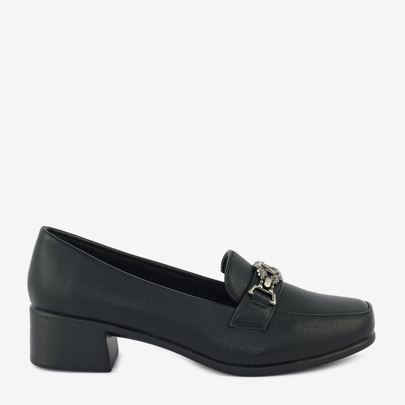 Chic and Classic - Image 2