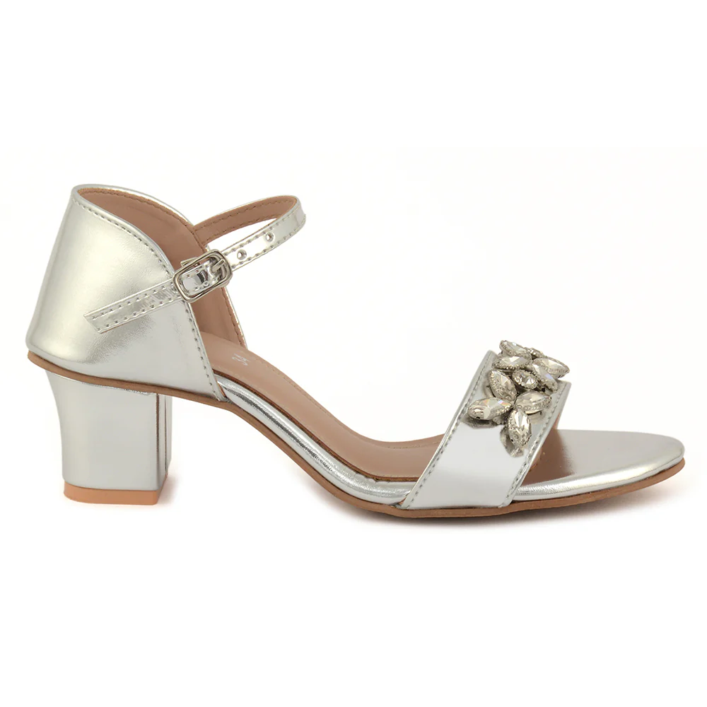 Trend Buckle Bliss - Image 2