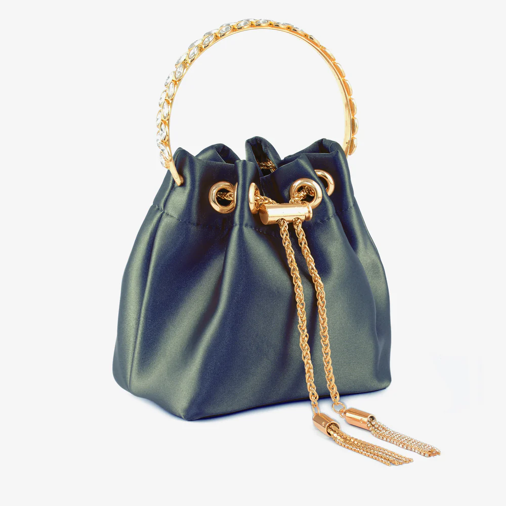 Silken Charm - Image 12