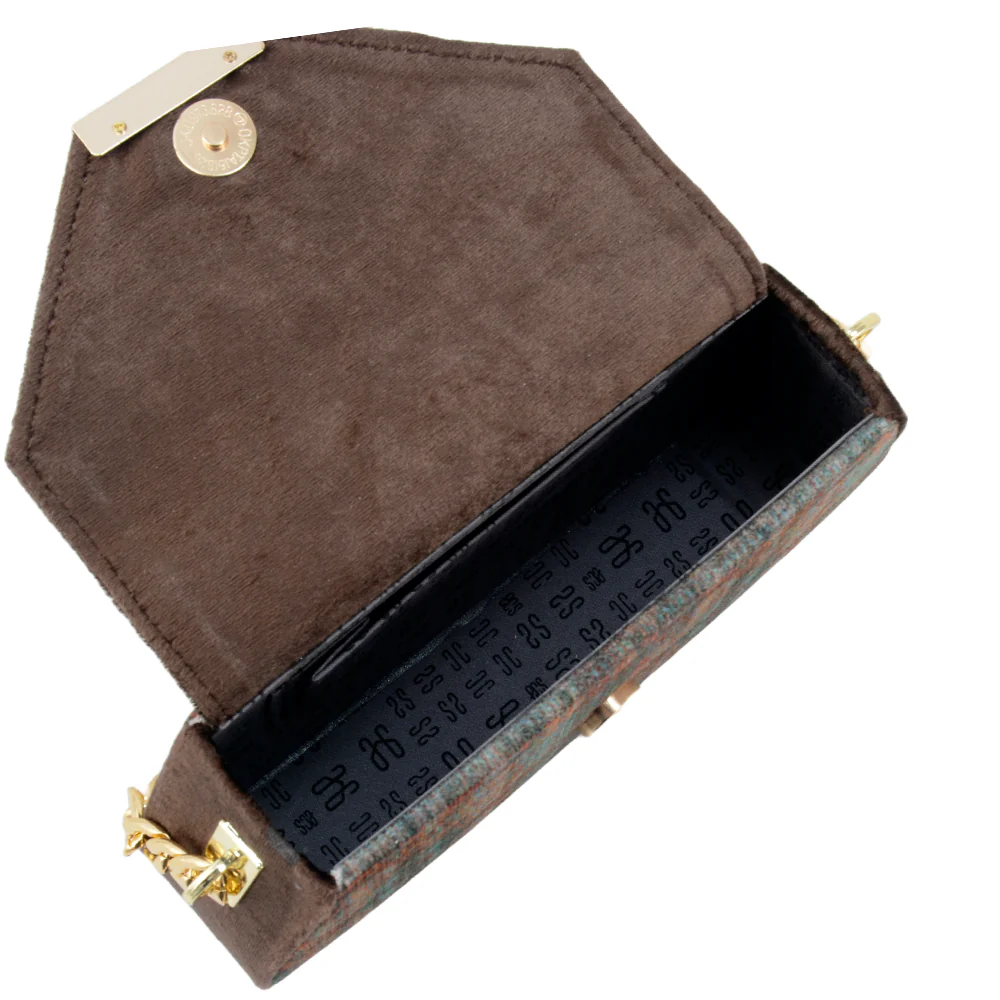 Velvet Print Chain Clutch - Image 4