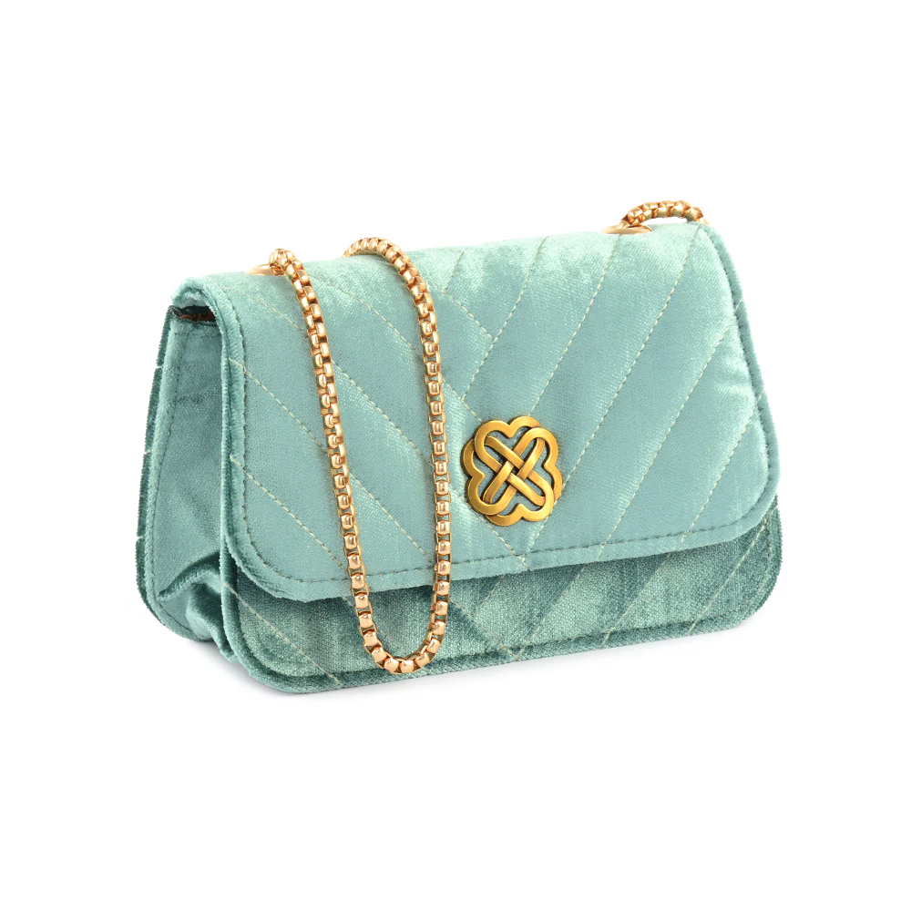 Velvet Quilted Splendor - Image 13