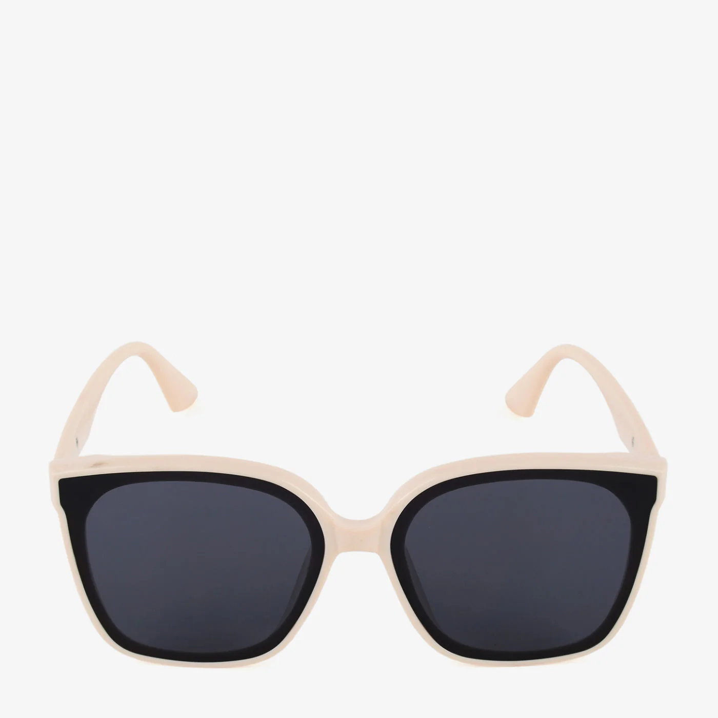 Oversized Contrast