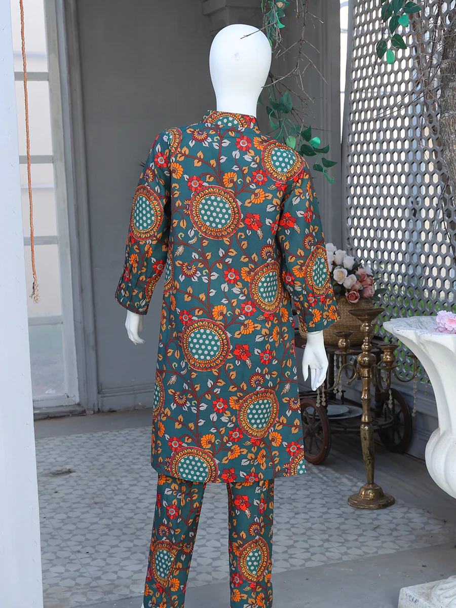 Khaddar 2 Piece Suit - Image 2