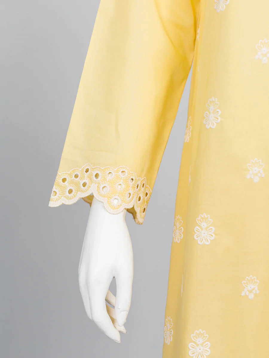 Cutwork Floral 2 Piece - Image 4